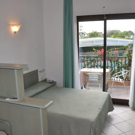 Palm Village Ξενοδοχείο με διαμερίσματα Villasimius