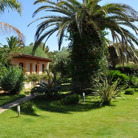 Palm Village 3* וילסימיוס