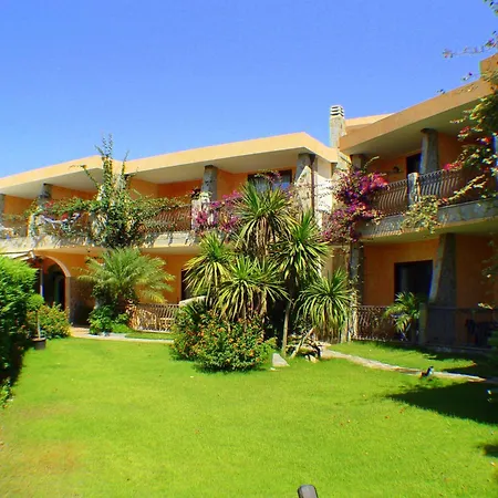 Aparthotel Palm Village