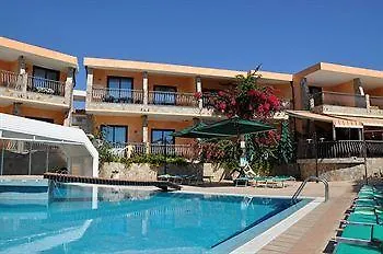 Palm Village מלון דירות וילסימיוס