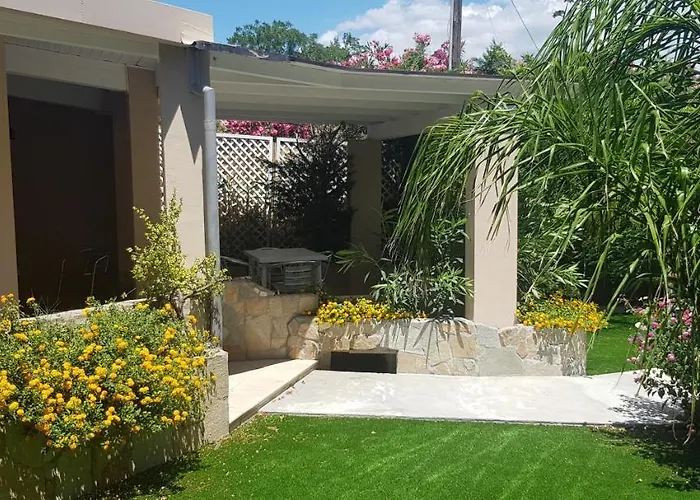 Апарт-отель Palm Village 3*